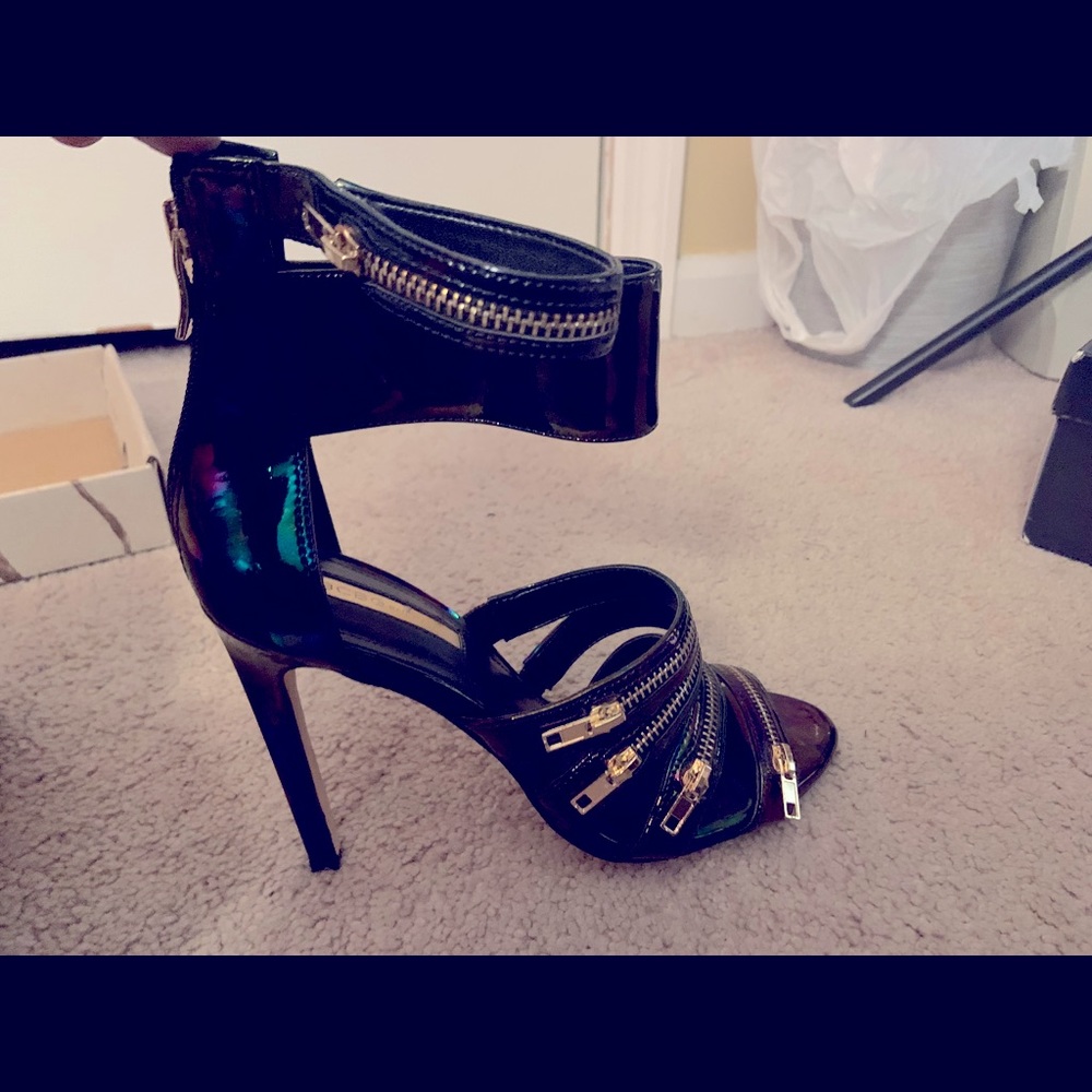 BCBG heels